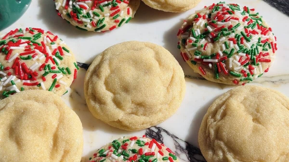 Easy Sugar Cookies - JoyFoodSunshine
