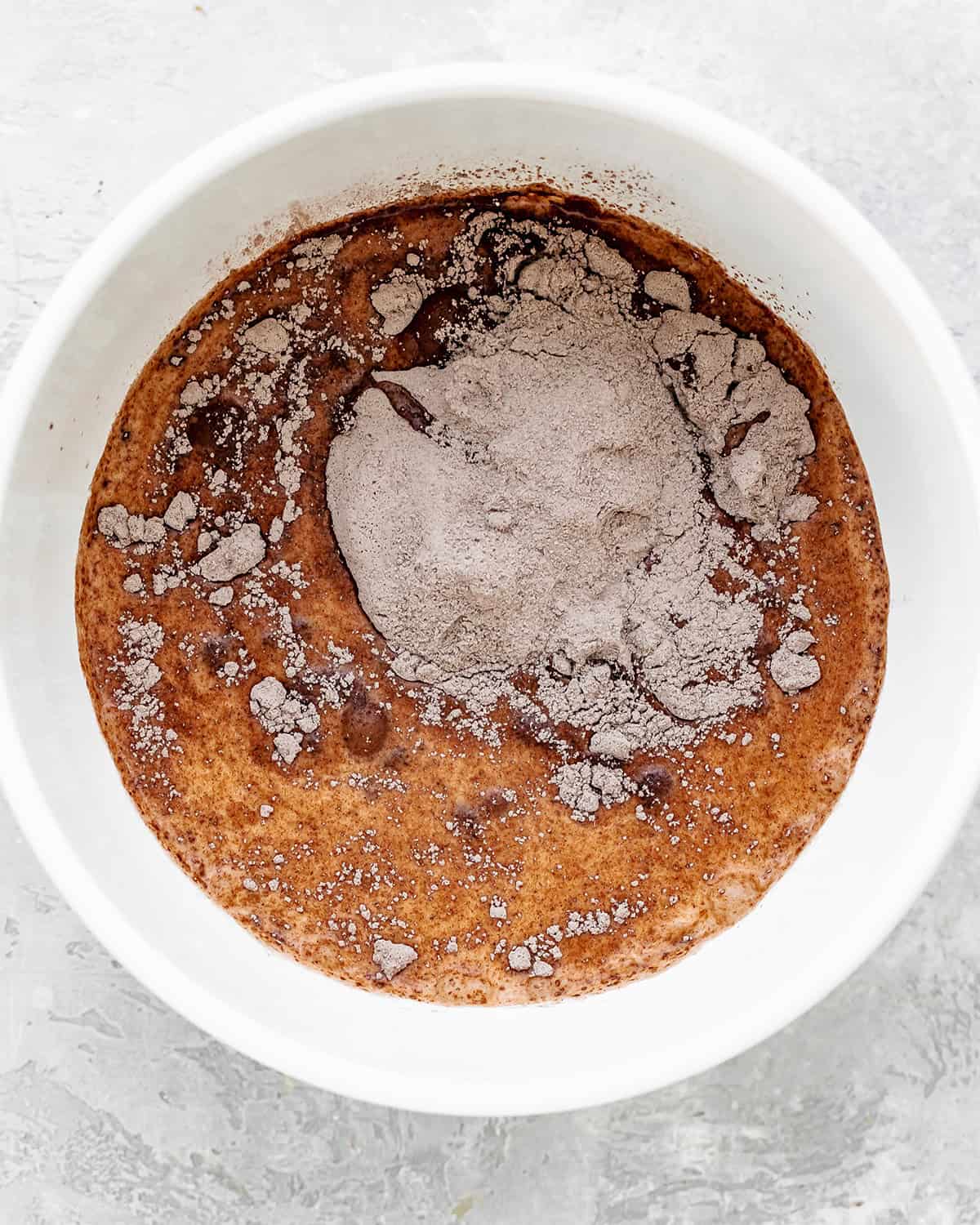 How to Make Dirt Cups - milk and pudding mixture combined before whisking